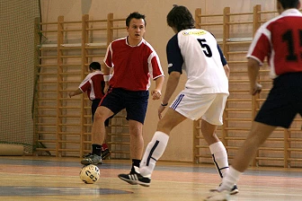 Zdjęcia z albumu 2007-02-03 - Halowy Turniej Piłki Nożnej z okazji Jubileuszu 80-lecia KS Skra