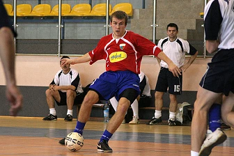 Zdjęcia z albumu 2007-02-03 - Halowy Turniej Piłki Nożnej z okazji Jubileuszu 80-lecia KS Skra