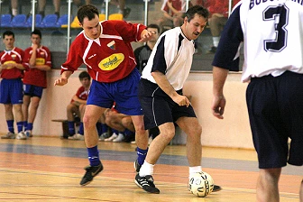 Zdjęcia z albumu 2007-02-03 - Halowy Turniej Piłki Nożnej z okazji Jubileuszu 80-lecia KS Skra