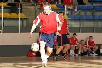 Zdjęcia z albumu 2007-02-03 - Halowy Turniej Piłki Nożnej z okazji Jubileuszu 80-lecia KS Skra