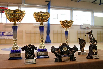Zdjęcia z albumu 2007-02-03 - Halowy Turniej Piłki Nożnej z okazji Jubileuszu 80-lecia KS Skra