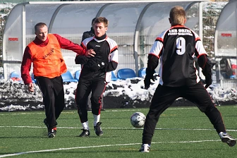 Zdjęcia z albumu 2011-01-29 - LKS Kamienica Polska - Orzeł Psary/Babienica