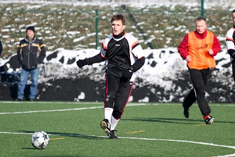 Zdjęcia z albumu 2011-01-29 - LKS Kamienica Polska - Orzeł Psary/Babienica