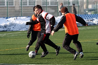 Zdjęcia z albumu 2011-01-29 - LKS Kamienica Polska - Orzeł Psary/Babienica