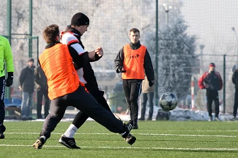 Zdjęcia z albumu 2011-01-29 - LKS Kamienica Polska - Orzeł Psary/Babienica