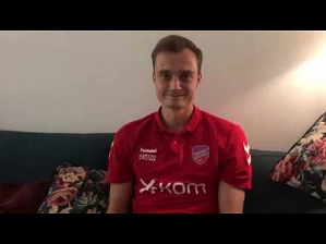 Jakub Szumski czyta bajkę dzieciom #zostanwdomu