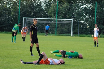 Iskra Mokrzesz - Dąbrowianka Dąbrowa Zielona
