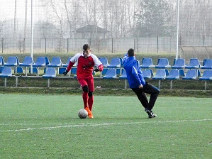 Zdjęcia z albumu 2015-11-28 - Raków II Częstochowa - Polonia Poraj