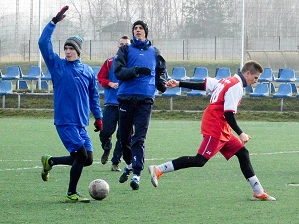 Zdjęcia z albumu 2015-11-28 - Raków II Częstochowa - Polonia Poraj