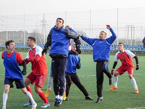 Zdjęcia z albumu 2015-11-28 - Raków II Częstochowa - Polonia Poraj