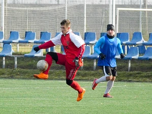 Zdjęcia z albumu 2015-11-28 - Raków II Częstochowa - Polonia Poraj