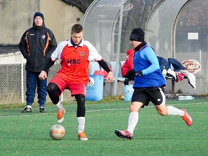 Zdjęcia z albumu 2015-11-28 - Raków II Częstochowa - Polonia Poraj