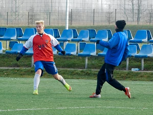 Zdjęcia z albumu 2015-11-28 - Raków II Częstochowa - Polonia Poraj