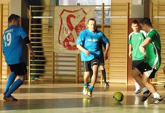 Zdjęcia z albumu 2016-01-09 - III Turniej Halowy im. Michała Kobusa