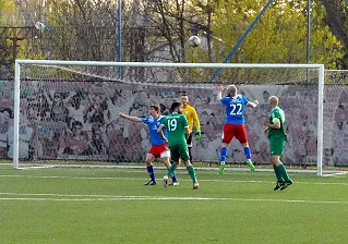 Zdjęcia z albumu 2016-04-30 - Skra II Częstochowa - Warta Mstów