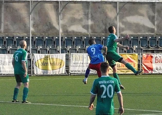 Zdjęcia z albumu 2016-04-30 - Skra II Częstochowa - Warta Mstów