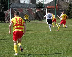 Zdjęcia z albumu 2015-04-12 - Stradom-AJD Częstochowa - LKS Sieraków Śląski