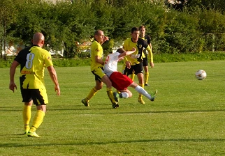 Zdjęcia z albumu 2014-08-27 - LKS Kamienica Polska - Ruch Radzionków