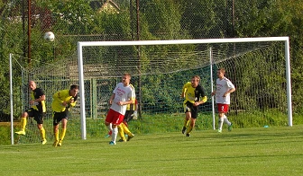 Zdjęcia z albumu 2014-08-27 - LKS Kamienica Polska - Ruch Radzionków