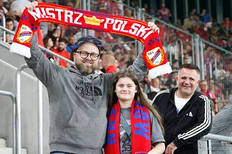 Kibice na meczu eliminacji Ligi Mistrzów: Raków Częstochowa - FC Kopenhaga