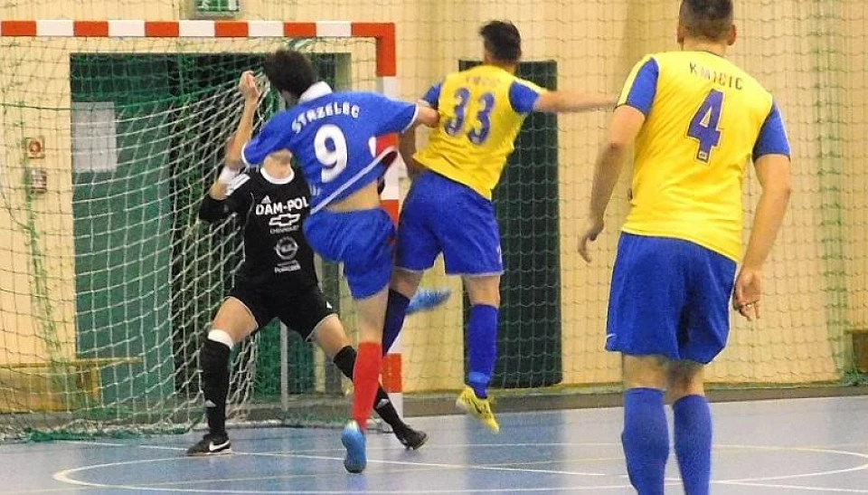 II liga futsalu: tuzin goli w Hali „Polonia”. Kmicic wiceliderem tabeli