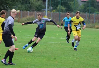 Biała Gwiazda Krasice - Warta Mstów
