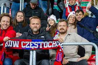 Kibice na meczu Ligi Konferencji: Raków - Universitatea
