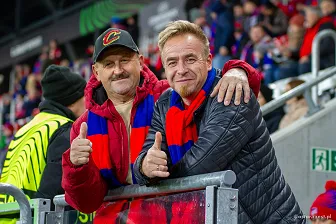 Kibice na meczu Ligi Konferencji: Raków - Universitatea