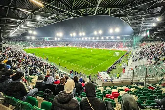 Kibice na meczu Ligi Konferencji: Raków - Universitatea