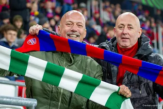 Kibice na meczu Ligi Konferencji: Raków - Universitatea