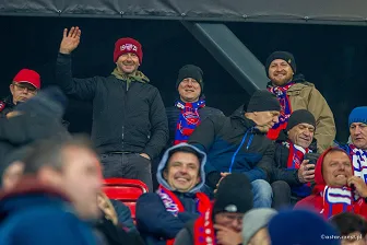 Kibice na meczu Ligi Konferencji: Raków - Universitatea