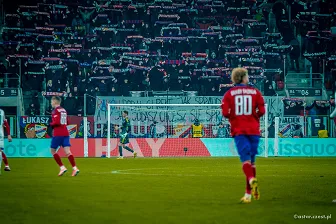 Kibice na meczu Ligi Konferencji: Raków - Rapid