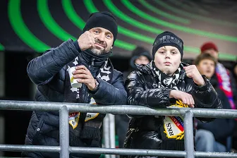 Kibice na meczu Ligi Konferencji: Raków - Rapid