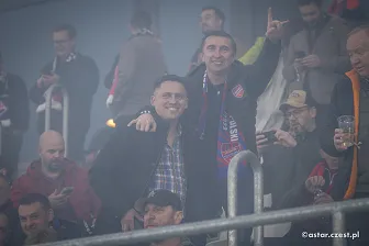 Kibice na meczu Ligi Konferencji: Raków - Fiorentina