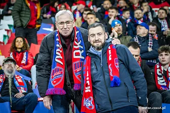 Kibice na meczu Ligi Konferencji: Raków - Fiorentina