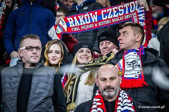 Kibice na meczu Ligi Konferencji: Raków - Fiorentina