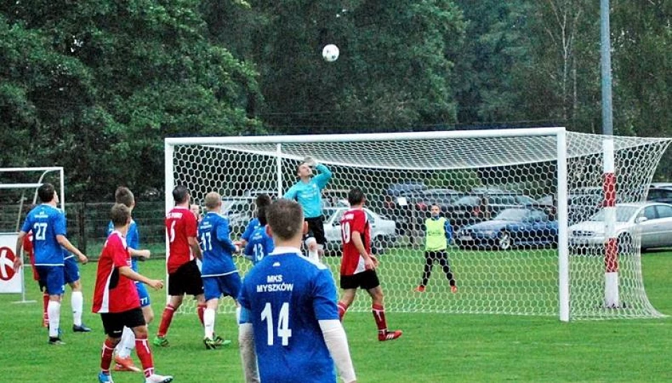 IV liga: 5 goli w derbowym meczu w Pankach. Punkty pojechały do Myszkowa