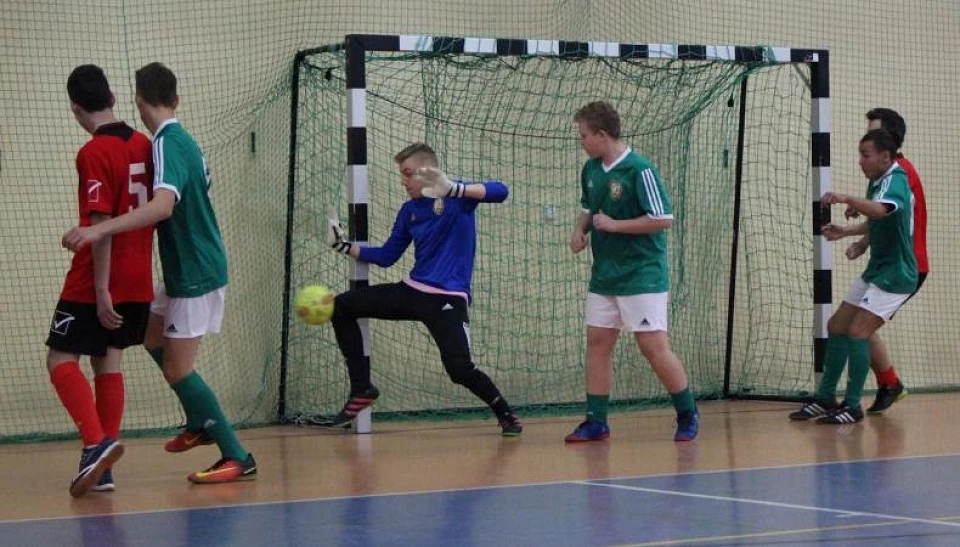 III Mikołajkowy Turniej Trampkarzy Starszych (r. 2002 i młodsi) w Ostrowach – wyniki