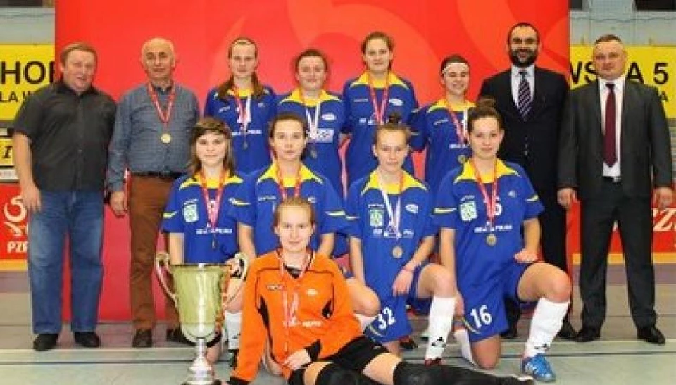 Brawo, brawo, brawo : ISD AJD Gol mistrzem Polski MMP do lat 18!