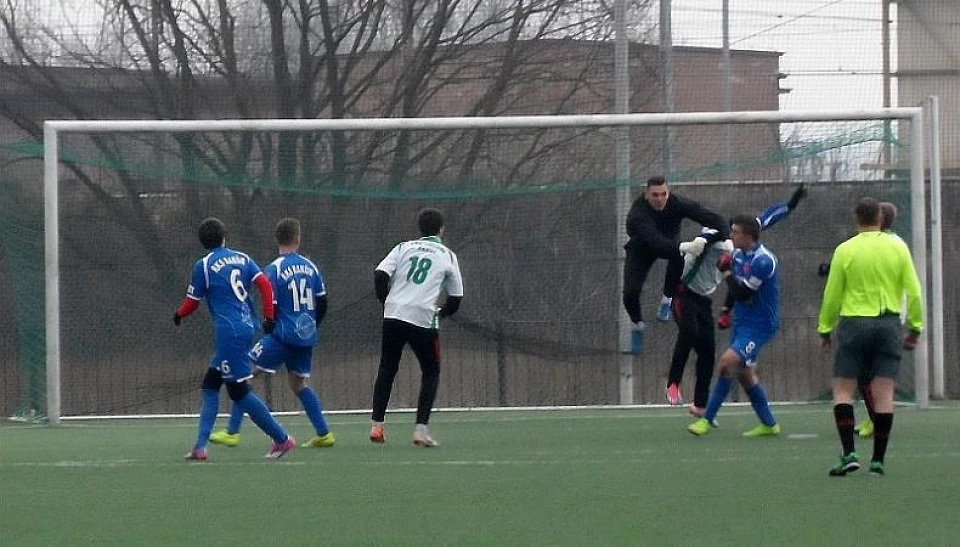 [FOTO i VIDEO] Sparingowa sobota : 5 goli w meczu pomiędzy IV-ligowcami