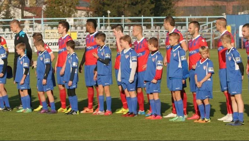 Raków ostatni sparing przed rundą z Polonią Bytom zagra dla Pawełka i Filipka
