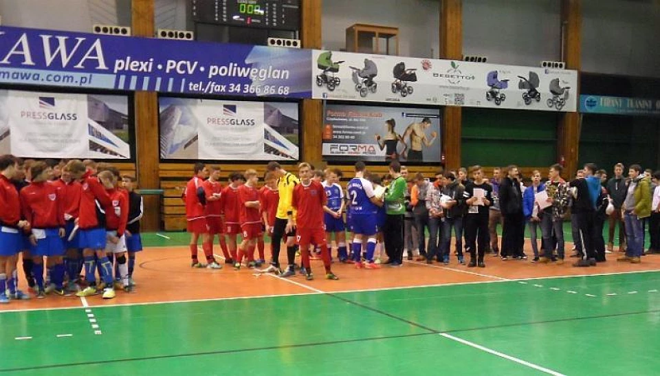 [FOTO i VIDEO] Juniorzy Młodsi grali o Puchar Prezesa CzOZPN