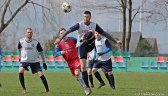 [FOTO]  „Okręgówka” gr.I : Lider z Myszkowa wygrywa w Częstochowie