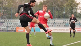 Wielkanocna sobota na boiskach III ligi. Skra jedzie na mecz do Chorzowa