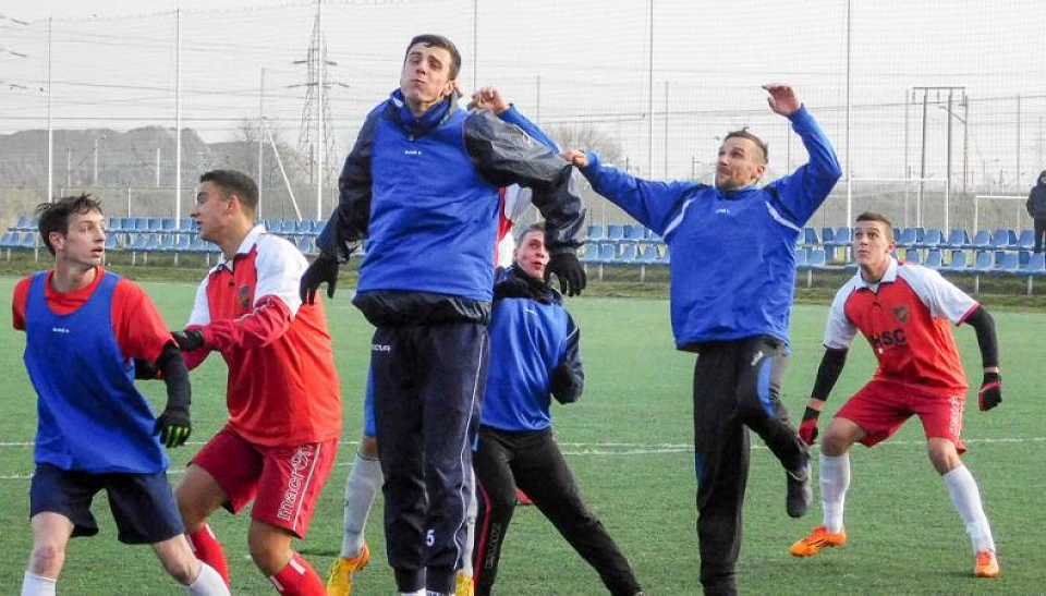 [FOTO] IV-ligowcy zagrali sparing między sobą. Strzelono tylko 1-go gola
