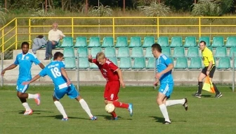 IV liga: 1 gol załatwił sprawę „derbów” w Żarkach. Polonia nie dała się Sarmacji