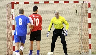 W Kłobucku w piątek rusza kolejna edycja Amatorskiej Ligi Halowej Piłki Nożnej