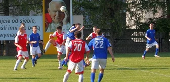 [FOTO i VIDEO]  36 goli w środowych meczach o punkty w „okręgówce”!