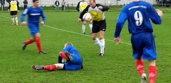 W IV lidze : porażki Lotu i MLKS Woźniki. Niedzielne „derby” dla gospodarzy