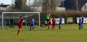 W IV lidze : „derby” w Woźnikach dla Pilicy, przebudzenie Lotu, 8 goli Rakowa II